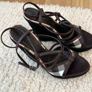 Burberry Size 41 Wedges